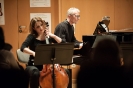 Tamara Melikian vom Dúo Céllico mit Roland Vieweg am Flügel während ihres Konzertteils im Eröffnungs-Triptychon der 