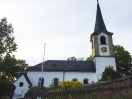 Die Evangelische Kirche in Hallerstein (Stadteil von Schwarzenbach an der Saale) vor dem Konzert der Vier EvangCellisten 2016. (Foto: Archiv)