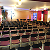 Der Saal der Landeskirchlichen Gemeinschaft in Naila / Frankenwald vor den beiden Schulkonzerten der Vier EvangCellisten 2018 (Foto: Archiv)